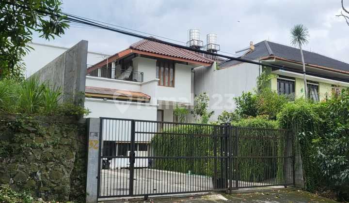 Rumah Luas Lokasi Strategis Cocok Untuk Kosan di Tubagus Ismail