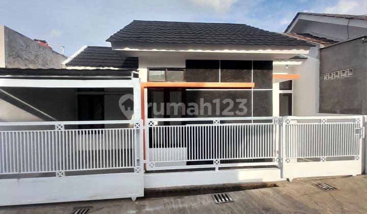Rumah Minimalis Murah di Cileunyi Bandung Timur Plus Kanopi Pagar