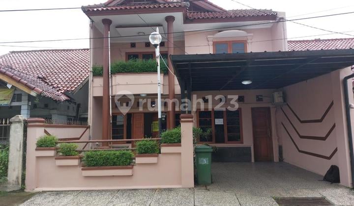 Rumah Terawat 2 Lantai Di Jl Aria Graha Sukarno Hatta