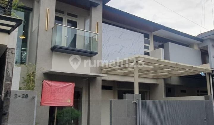 2-Story Luxury House in Batununggal Indah, Central Bandung