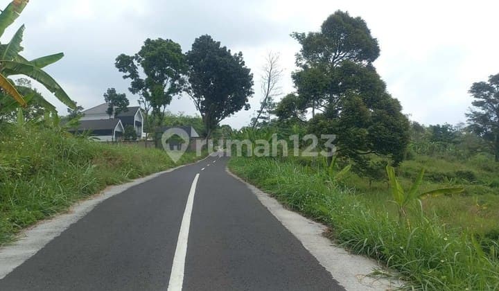 Tanah di Komplek Vip Garden Trawas, Pasuruan, Jawa Timur Cocok untuk Dibangun Villa 15 Menit Dari Tol Pandaan