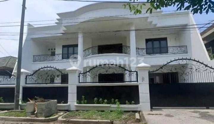 Rumah Classic Ketintang Baru, Surabaya Selatan, Strategis Dekat Jalan Raya Ahmad Yani & Ketintang, Unesa Ketintang, Universitas Telkom, Universitas Bhayangkara