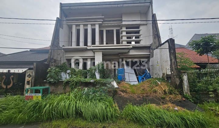 On Progres, Rumah 2 Lantai Rungkut Asri, Surabaya Selatan, Strategis