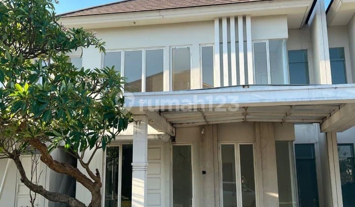 Rumah Baru Grand Pakuwon, Surabaya Barat, Strategis Depan Food Junction (Ada Jalan Tembus)