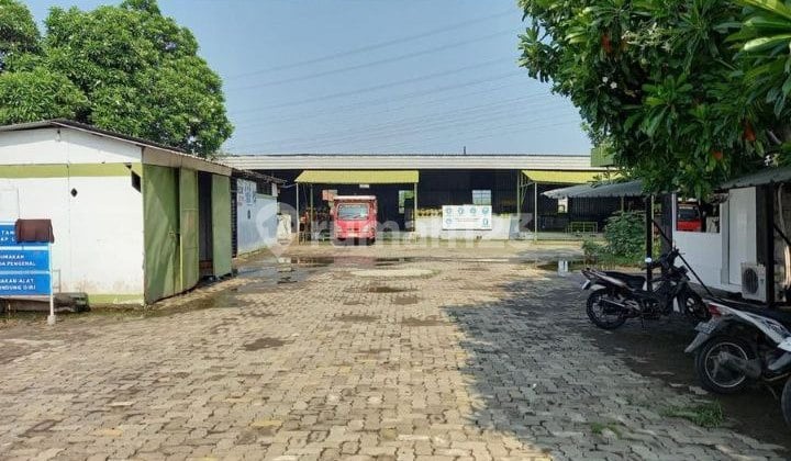 Gudang Nol Jalan Raya Jawar, Surabaya Barat, Strategis