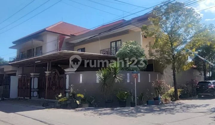 Rumah + Kantor Hook Ketintang Wiyata, Surabaya Selatan, Strategis Rumah + Kantor Hook Ketintang Wiyata, Surabaya Selatan, Strategis