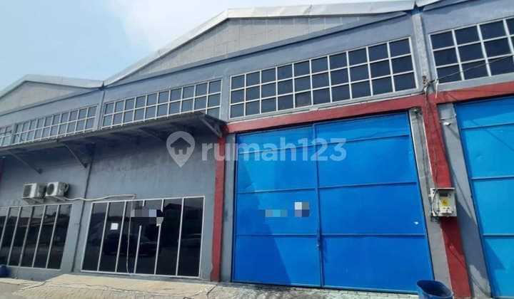 Gudang Pergudangan Ritzgate, Sidoarjo, Strategis Perbatasan Sidoarjo-Surabaya