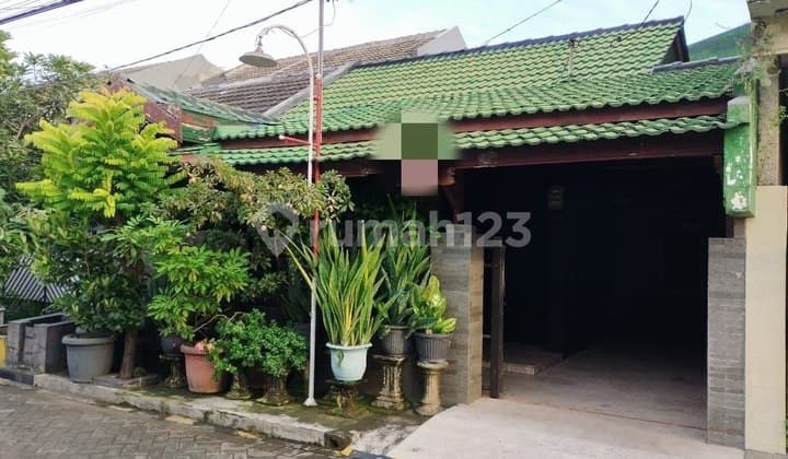 Rumah Rungkut Mapan, Surabaya Selatan, Semi Furnished, Siap Huni