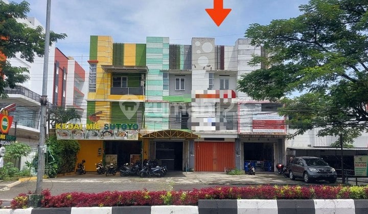 Ruko 3 Lantai Nol Jalan Raya Letjen Sutoyo, Malang, Strategis & Ramai Deretan Hotel Amaris, Hotel Santika, Dll