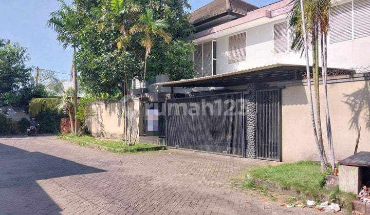 Rumah Hook Minimalis Tenggilis Permai, Hadap Utara-Barat (Hook)