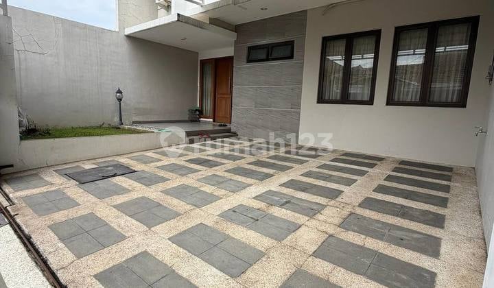 Rumah 2 Lantai Minimalis Kencana Sari, Row Jalan 2 Mobil Rumah 2 Lantai Minimalis Kencana Sari, Row Jalan 2 Mobil