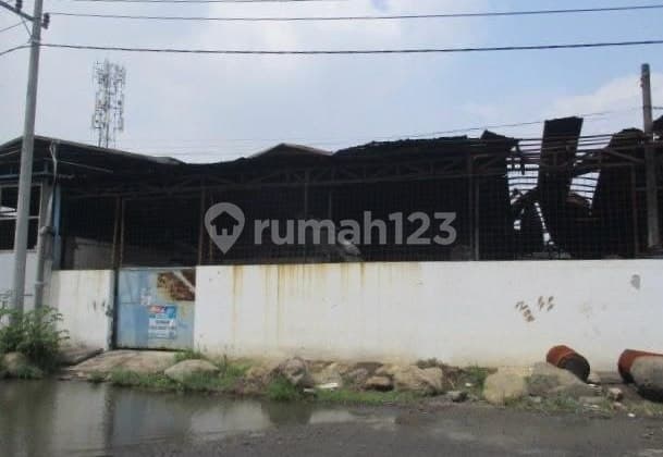 Gudang Jejer 3 at Kalianak 55, Facing East