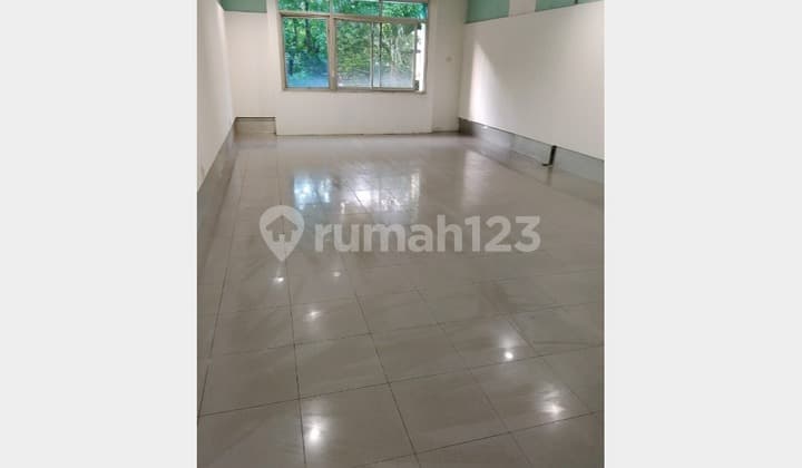 Ruko 4 Lantai Siap Pakai Abdurahman Saleh