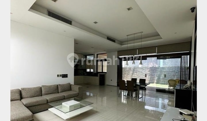 Rumah Cocok untuk Usaha Siap Pakai Sayap Dago Bandung