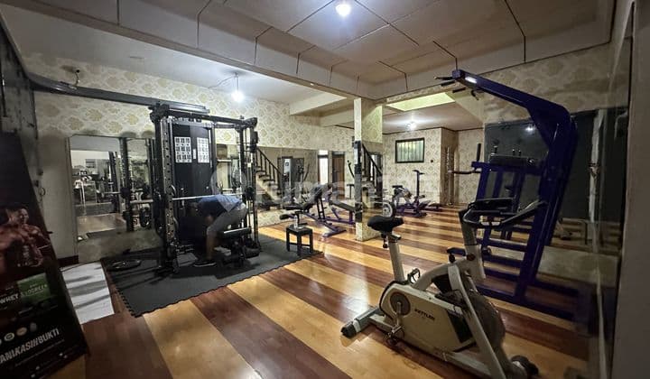 Ex-Ruang Usaha Studio Gym Maleber Kota Bandung