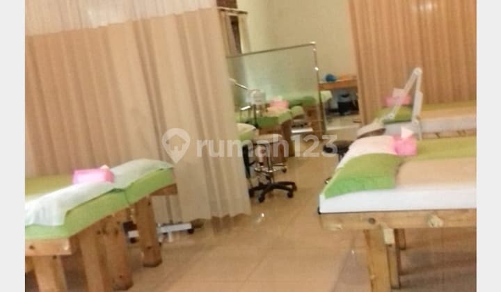 Ruang Usaha dan Tempat Tinggal Sayap Riau Bandung