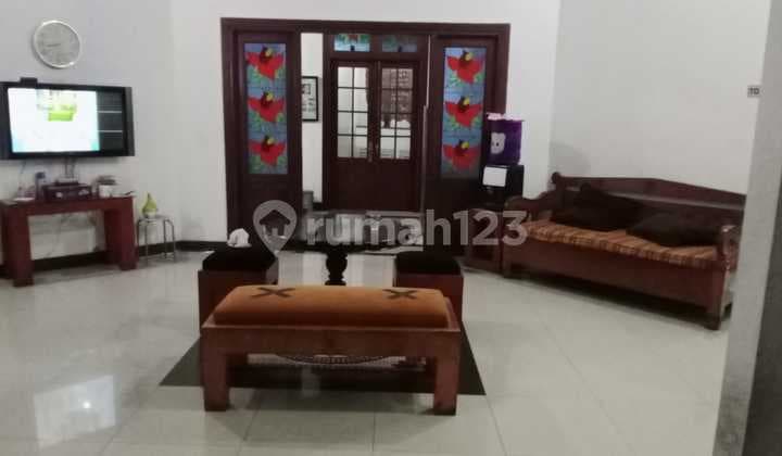 Ruang Usaha & Hunian di Kawasan Inti Kota Sayap Riau, Bandung