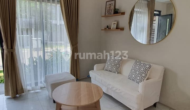 Disewakan Rumah Full Furnish Kota Baru Parahyangan