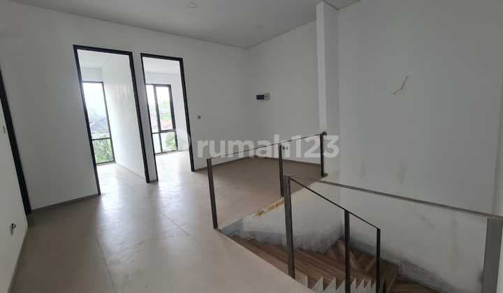 Rumah Baru Minimalis Modern Siap Huni Setraduta Bandung Utara