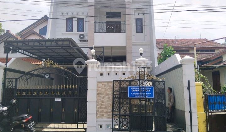 Kos House Near Undip Tembalang, Gondang Street.