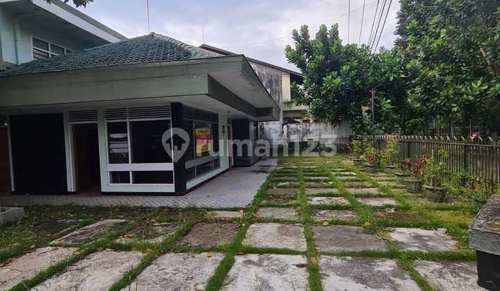 Rumah Luas di Pusat Kota Malang.jalan Gresik