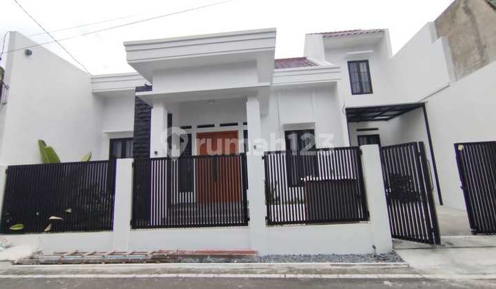 Dijual Rumah Baru karena Pindah Tugas.lokasi Tengah Kota Malang