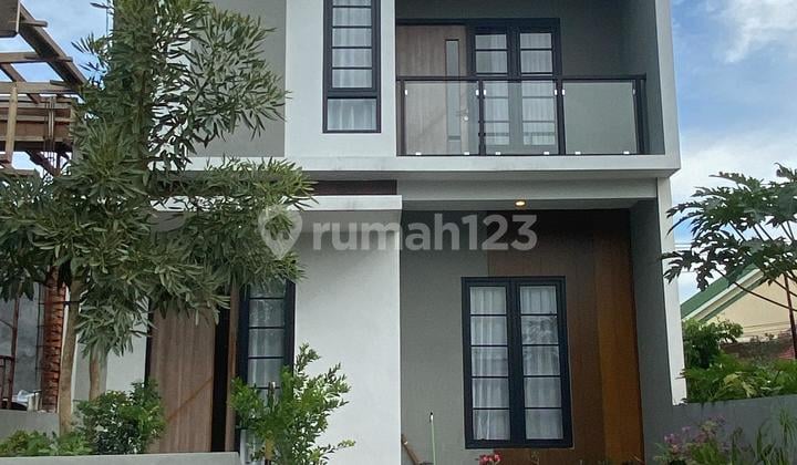 Rumah Villa Di Karangploso,lokasi Strategis