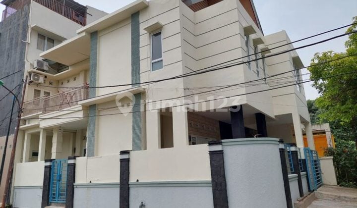Dijual Rumah 3 Lantai Siap Huni Di Kelapa Gading Timur Jakarta Utara