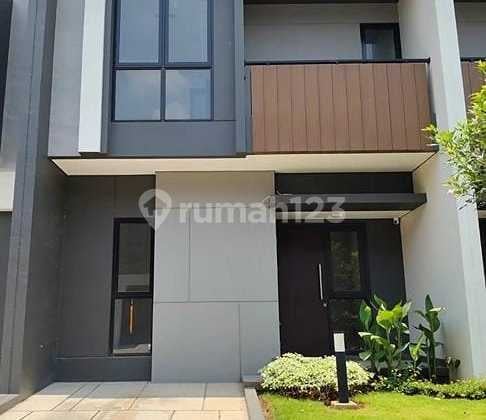 Disewakan Rumah Baru Summarecon Crown Gading Bekasi