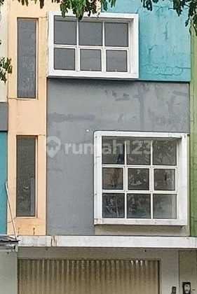 Disewakan Ruko Arana 2,5 Lantai di Harapan Indah Bekasi