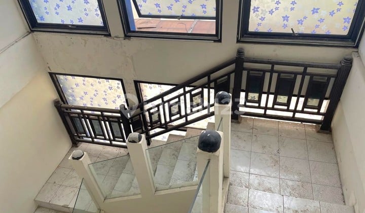 Rumah 2 Lantai Lokasi Strategis di Cluster Harapan Indah Bekasi