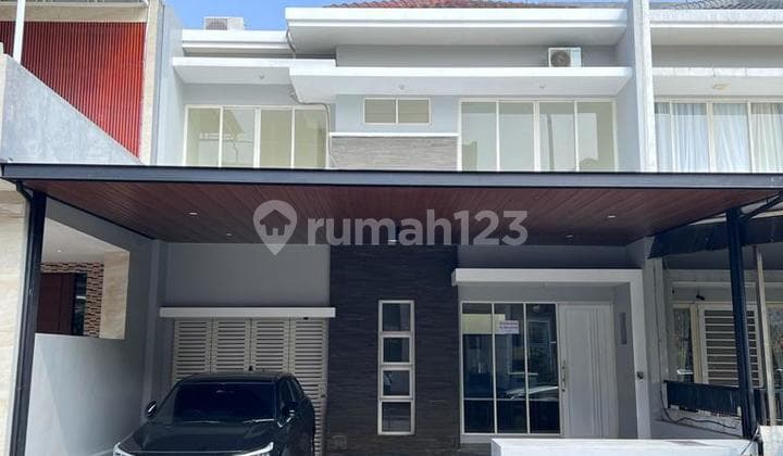 Rumah 2 Lantai Sudah Renovasi di Green Mansion, Jakarta Barat