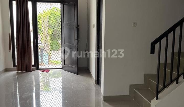 Rumah Unfurnished di Casa Jardin, Jakarta Barat