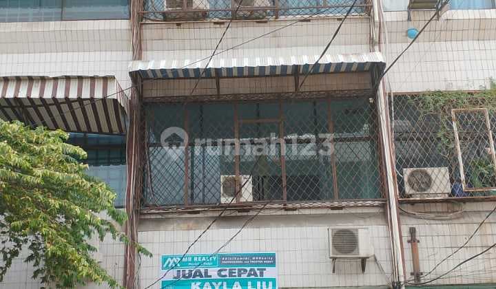 Ruko Robinson 82 Renov Dijadikan Kost 4,5 Lantai