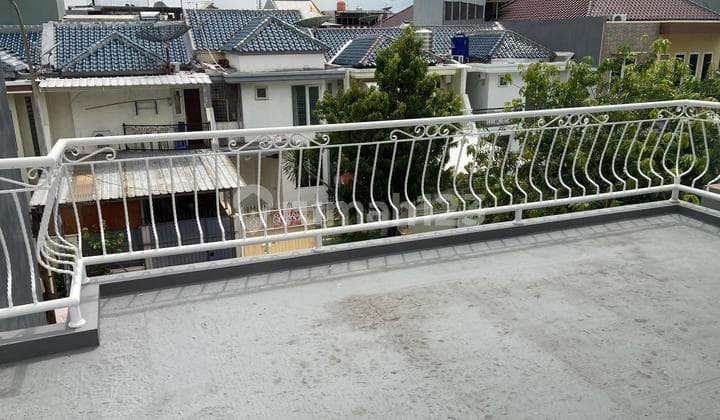 Rumah di Taman Grisenda Hadap Timur Belakang Australian School