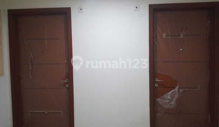 Green Bay Pluit Condominium 3BR Low Floor There are 2 Adjacent Units