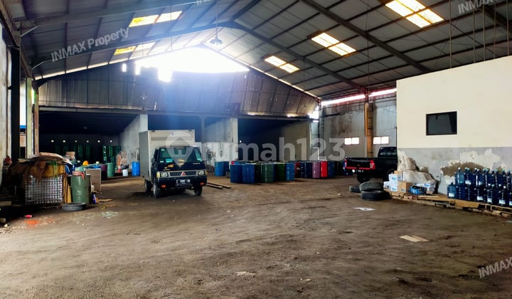 Jual Gudang Siap Pakai Luas 2100 Kompleks Pergudangan Kalianak Margomulyo Surabaya Barat