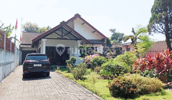 Jual Rumah Luas Terawat Strategis Nol Jalan Prigen Dekat Cimory