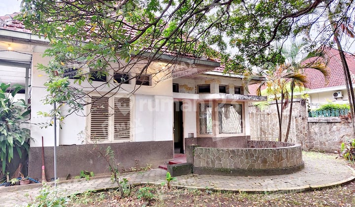 Dijual Rumah Kuno Belanda Asli Ori Daerah Gunung Gunung Dekat Ijen Boulevard,sekolah Dempo,pasar Oro Oro Dowo Cocok Untuk Hunian,guest House,boutique,resto,cafe Klasik Halaman Luas Row Jalan Lebar.nego Keras