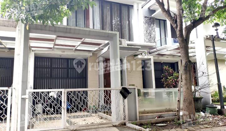 For Rent 3-Story House Permata Jingga Suhat Blimbing Well-Maintained Ready to Occupy Very Close to Ub Campus Polinema Ub Hospital, Cikal, International School, Um Campus, Sman 7, Culinary Center. Affordable Price & Negotiable.