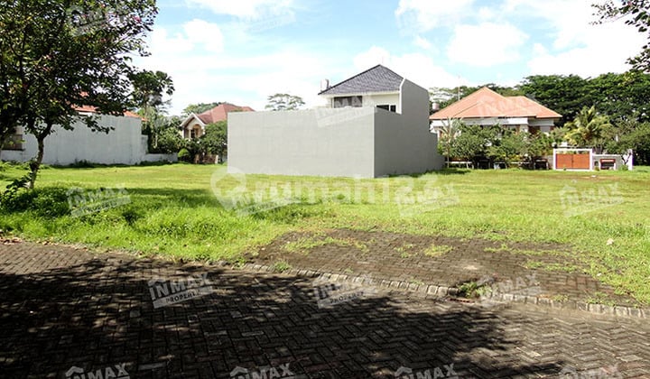 Dijual Tanah Luas 687 Harga Termurah Kawasan Elit Araya Golf Row Lebar Dekat Plaza Araya, Kampus Binus, Djati Lounge Resto, Family Club House.nego Keras