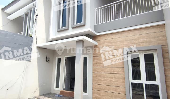 Dijual 2 Rumah Jejer/Sebelahan Baru Minimalis 2Lt Alana Cemandi Sby-Sda Blok Depan 3 Kmr SHM bisa KPR
