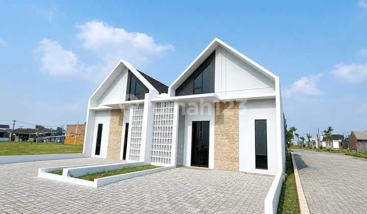 For Sale: Cheapest New House Gres, Bedali Lawang Malang, Near Poltek Pertanian, Rs Lawang Medika. Free BPHTB, AJB, Name Transfer, SHM. Price Only 300 Million Rupiah, Limited Units.