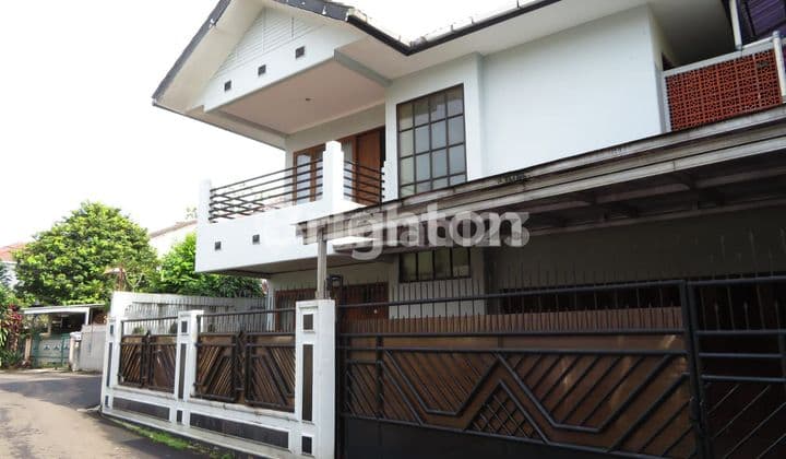 Rumah Mewah Asri Pejaten Dekat Stasiun Pasar Minggu & Pancoran