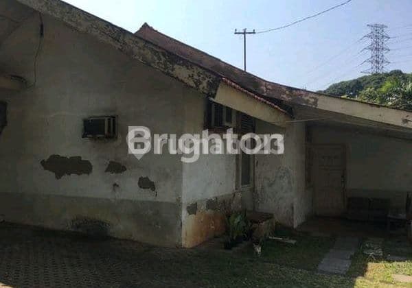 Rumah Lama Di Rawamangun Lokasi Prestisius Depan Lapangan Golf