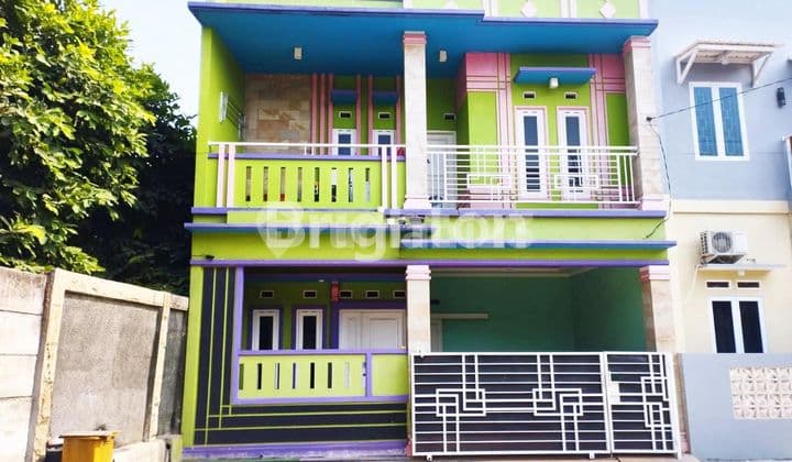 Rumah 2 Lantai Dekat Tol Siap Huni di Cipayung, Jakarta Timur