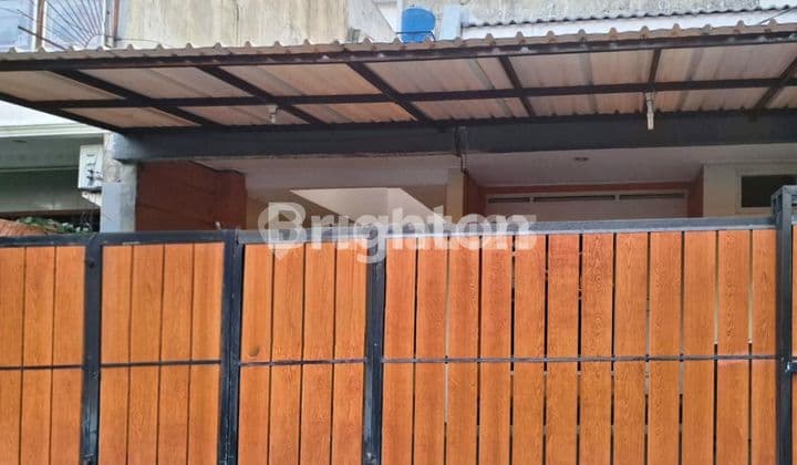 Rumah 2 Lantai di Tebet Timur Dalam Strategis & Siap Pakai