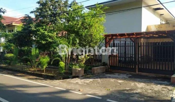 Rumah Luas 2 Lantai Kawasan Premium Kayu Putih