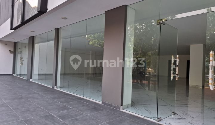 Gedung 3,5 Lantai Siap Pakai Duren Sawit Jakarta Timur