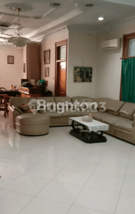 RUMAH BESAR SIAP HUNI OTISTA CAWANG JAKARTA TIMUR
